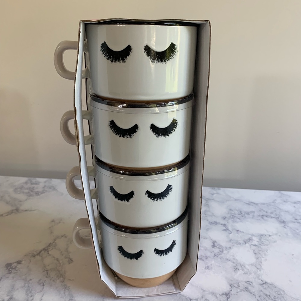 🎈4 pieces of Eyelash Mugs - Picture 3 of 3